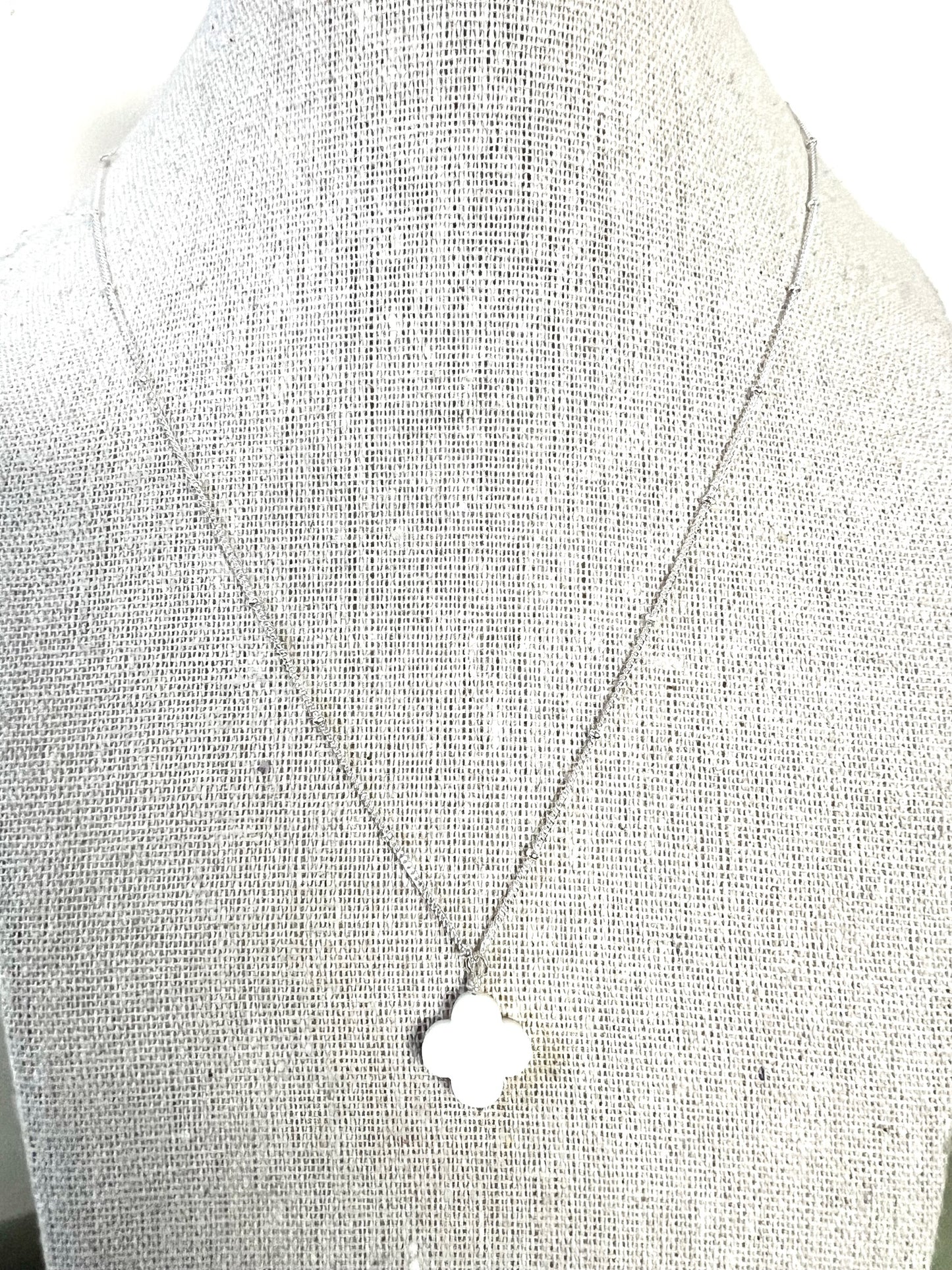 CHLOE Necklace - Mother of Pearl